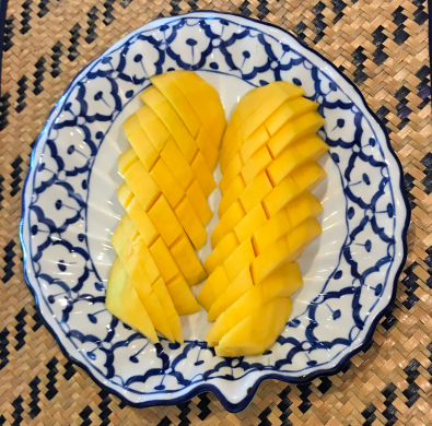 mango slices on a plate